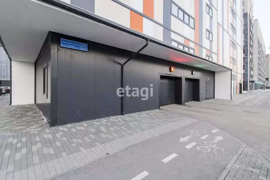 Гараж в Тюменская область, Тюмень Чаркова 72 жилой комплекс (14 м) - Фото 0