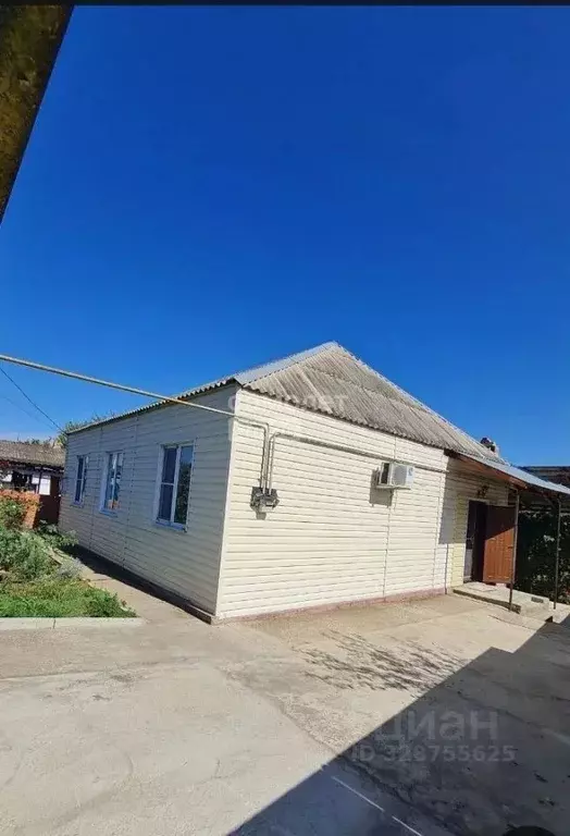 Дом в Краснодарский край, Абинский район, Холмское с/пос, Холмская ... - Фото 1