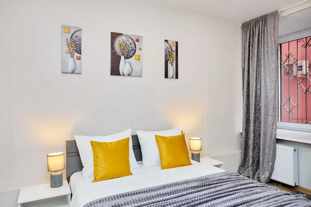 Комната Санкт-Петербург Невский просп., 81 - Фото 1