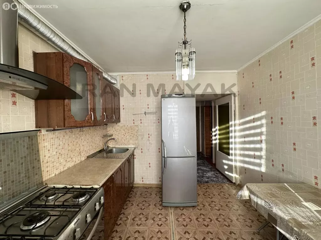 2-комнатная квартира: Майкоп, улица Михайлова, 8 (55.4 м) - Фото 1