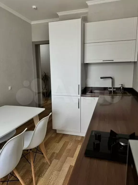 1-к. квартира, 40 м, 9/10 эт. - Фото 0