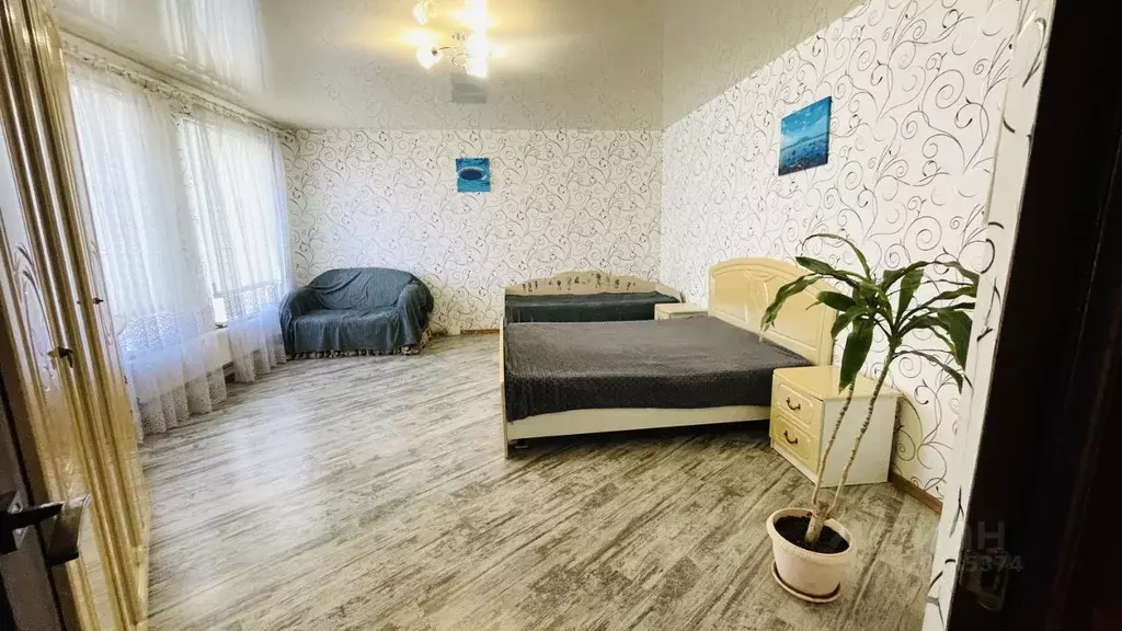 1-к кв. Ростовская область, Таганрог ул. Адмирала Крюйса, 23/2 (55.0 ... - Фото 0