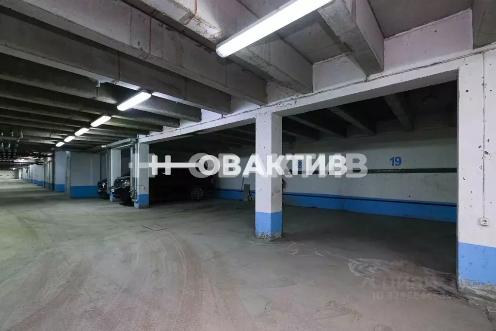 Гараж в Новосибирская область, Новосибирск ул. Галущака, 15 (19 м) - Фото 1