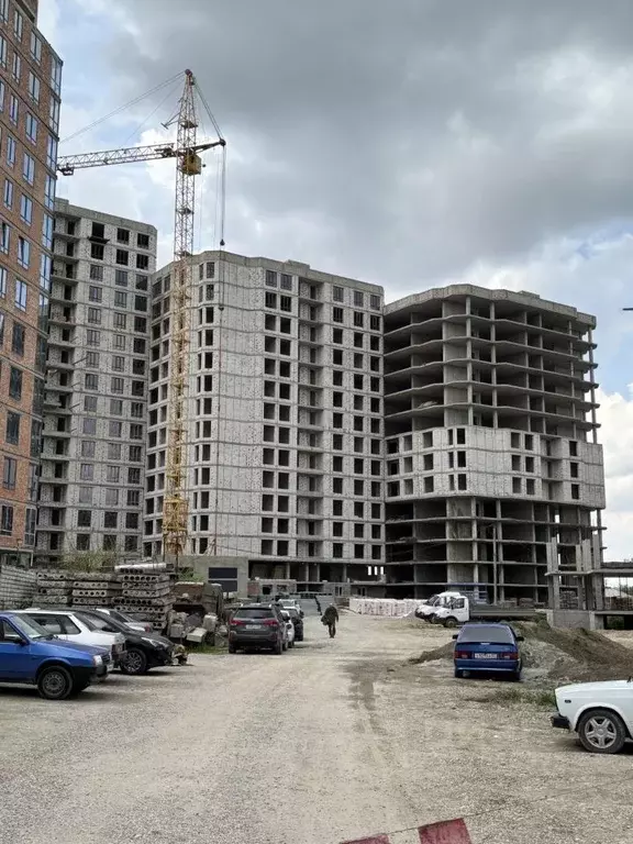 2-к кв. Кабардино-Балкария, Нальчик ул. Атажукина, 12к1 (59.8 м) - Фото 0