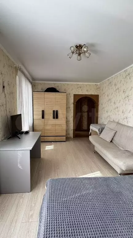 Койко-место 28 м в 1-к., 13/17 эт. - Фото 1