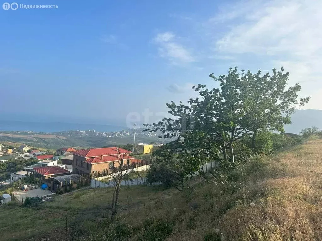 Участок в Республика Крым, муниципальный округ Алушта, село Лучистое ... - Фото 1