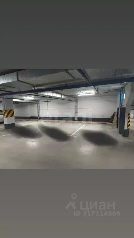 Гараж в Тюменская область, Тюмень ул. Тимофея Чаркова, 79с1 (15 м) - Фото 0