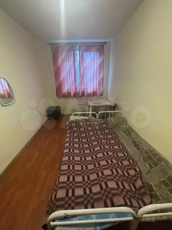 Комната 16 м в 4-к., 1/4 эт. - Фото 1