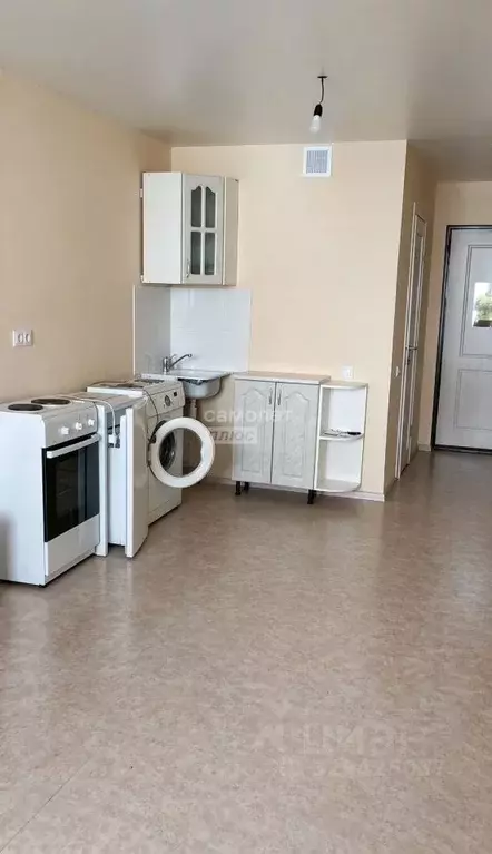 Студия Омская область, Омск ул. 1-ой Красной Звезды, 65 (26.0 м) - Фото 2
