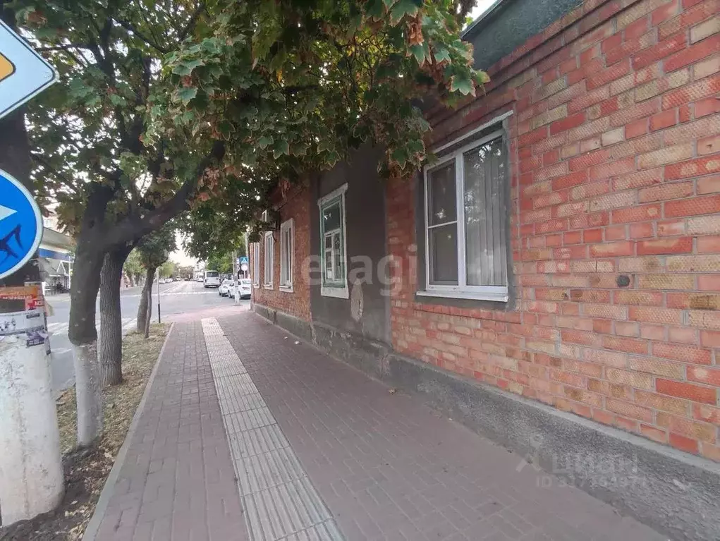 Торговая площадь в Краснодарский край, Ейск ул. Карла Либкнехта (38 м) - Фото 1