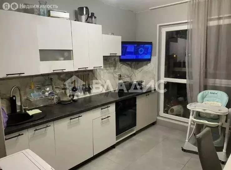 1-комнатная квартира: Калининград, улица Левитана, 60к1 (38.1 м) - Фото 0