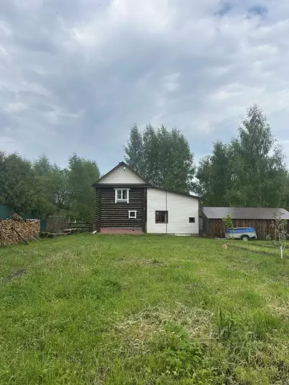 Дом в Тверская область, Старицкий муниципальный округ, д. Воробьево  ... - Фото 0
