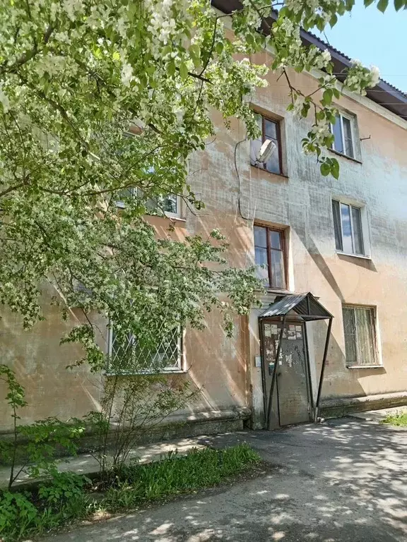 3-к. квартира, 60 м, 1/3 эт. - Фото 0