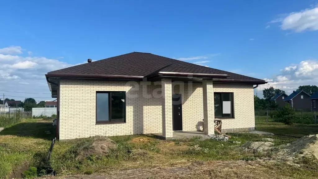 Дом в Белгородская область, Старый Оскол ул. Тебекина, 6 (110 м) - Фото 0