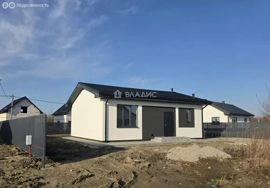 Дом в Калининградская область, Гурьевский муниципальный округ, посёлок ... - Фото 1