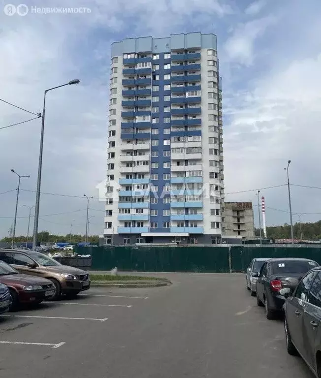 2-комнатная квартира: Лобня, улица Колычева, 4 (58 м) - Фото 1