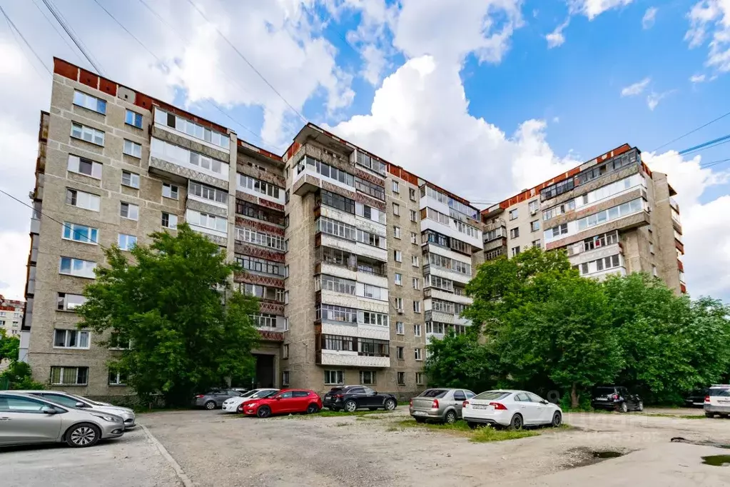 2-к кв. Свердловская область, Екатеринбург ул. Ильича, 45 (50.0 м) - Фото 0