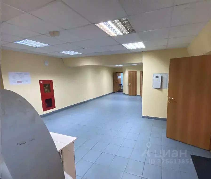 Помещение свободного назначения в Омская область, Омск просп. Карла ... - Фото 1