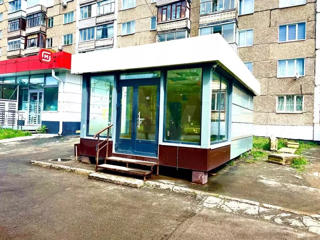 Сдам торговое помещение 28м на 1 линии с высоким трафиком - Фото 0