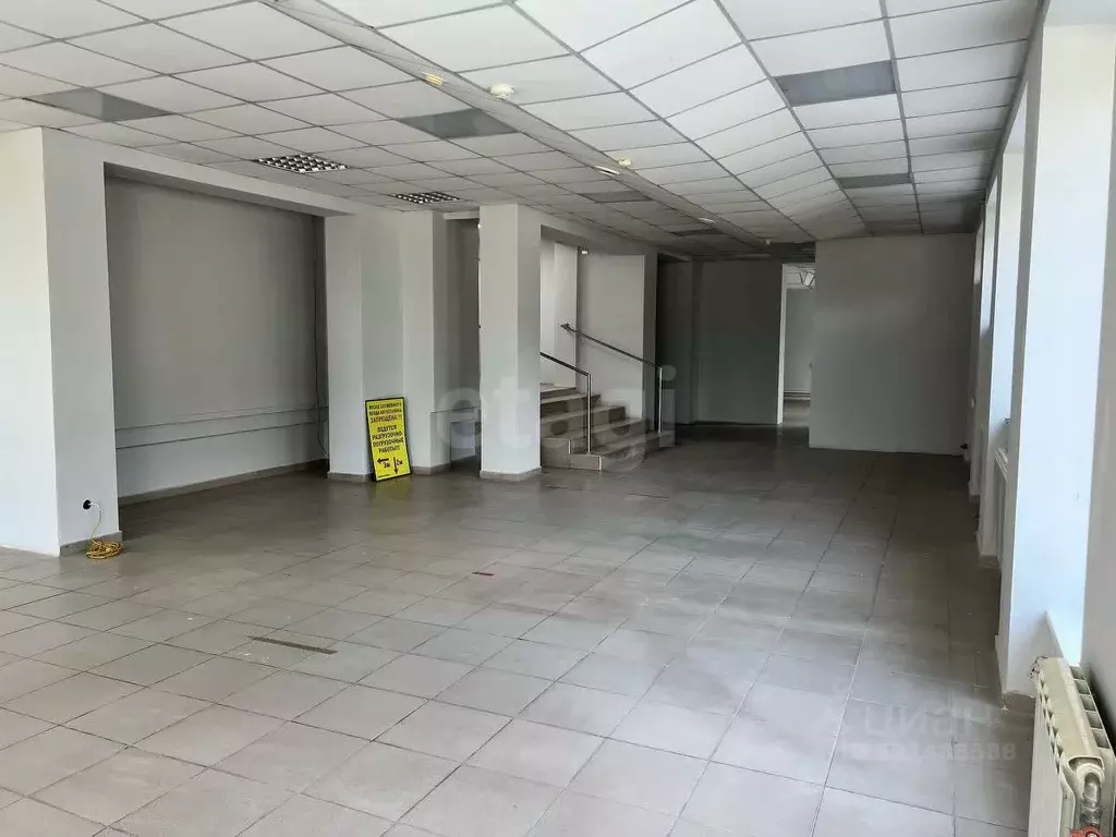 Помещение свободного назначения в Красноярский край, Красноярск ул. ... - Фото 0