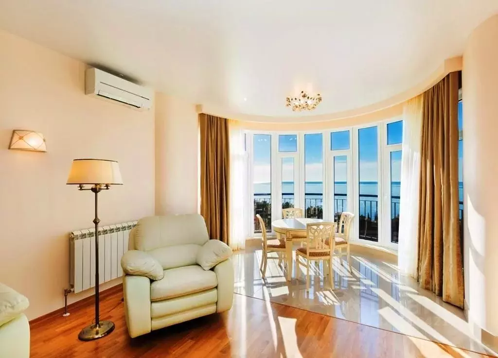 2-к кв. Краснодарский край, Сочи Светлана мкр, просп. Пушкина, 6 (80.0 ... - Фото 1