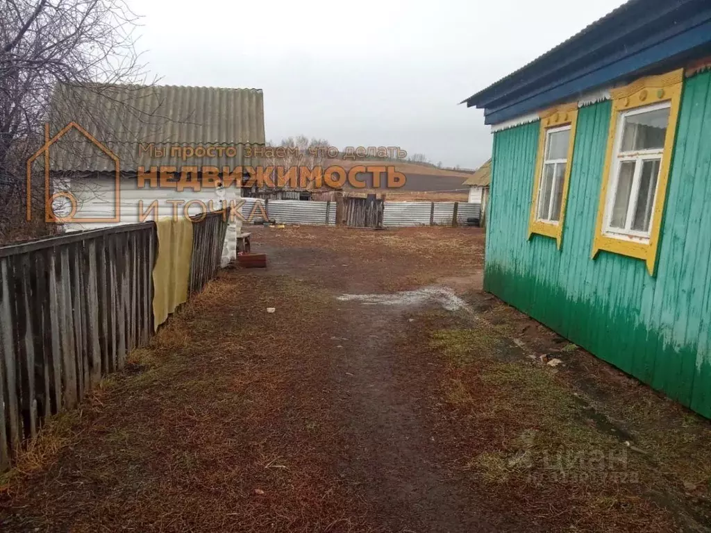 Дом в Башкортостан, Чекмагушевский район, Юмашевский сельсовет, с. ... - Фото 1