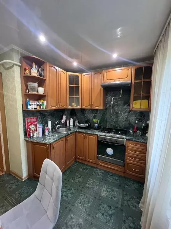 2-к. квартира, 52 м, 1/9 эт. - Фото 0