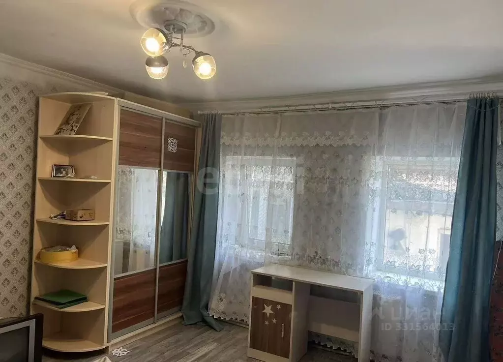 2-к кв. Крым, Симферополь ул. Складская (37.0 м) - Фото 1