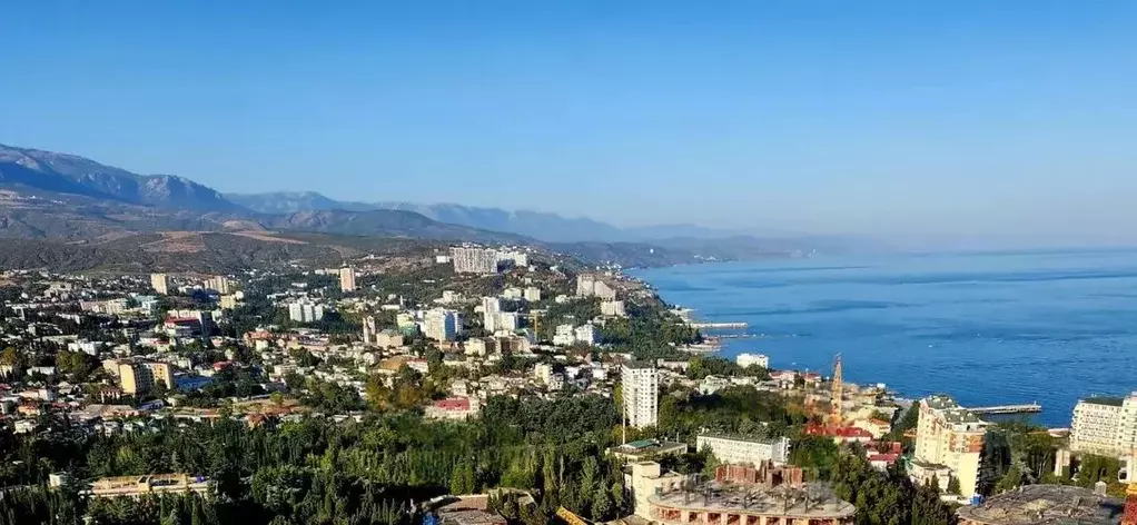 2-к кв. Крым, Алушта ул. Западная, 4к3 (48.43 м) - Фото 0