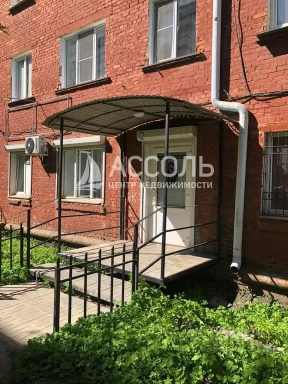 Помещение свободного назначения в Омская область, Омск просп. Карла ... - Фото 1