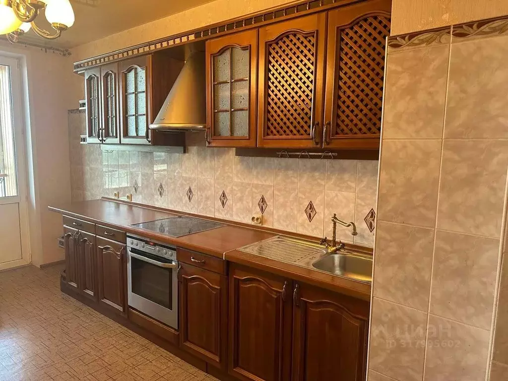 3-к кв. Свердловская область, Екатеринбург ул. Фролова, 19к1 (105.6 м) - Фото 1