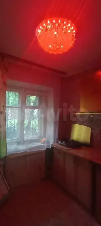 Комната 31,5 м в 1-к., 1/3 эт. - Фото 0