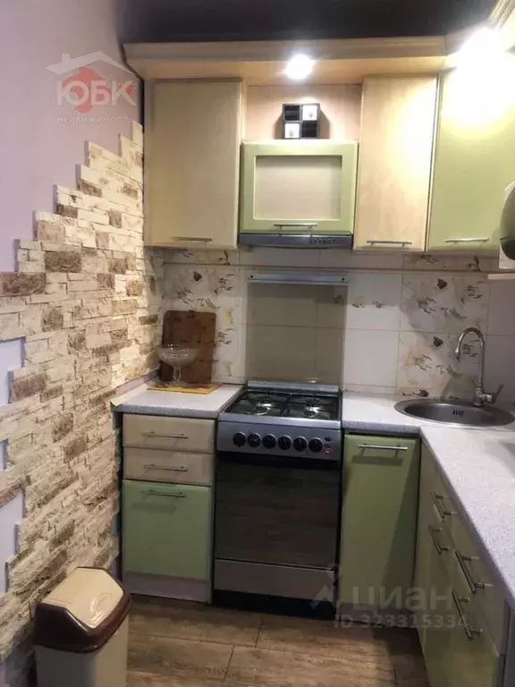 2-к кв. Крым, Евпатория ул. Революции, 5 (64.9 м) - Фото 1