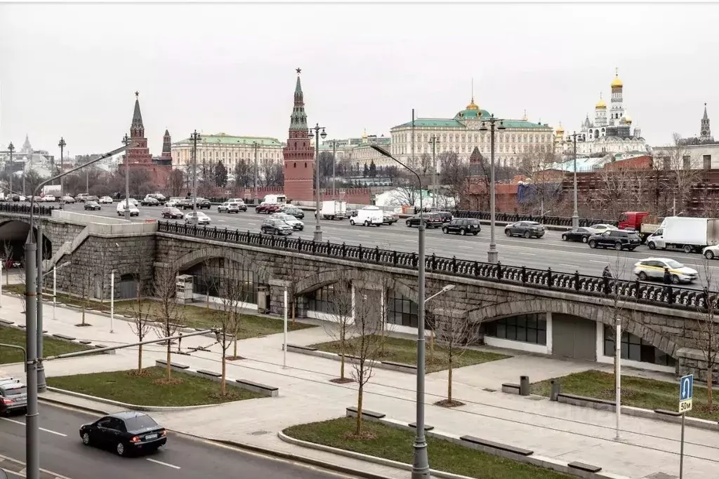 3-к кв. Москва ул. Серафимовича, 2 (101.0 м) - Фото 0
