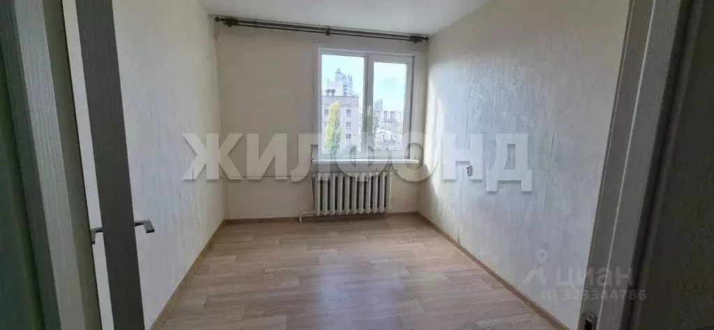 4-к кв. Воронежская область, Воронеж ул. Желябова, 17 (70.4 м) - Фото 0