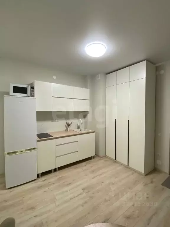 Студия Тюменская область, Тюмень ул. Геннадия Райкова, 19 (24.0 м) - Фото 0