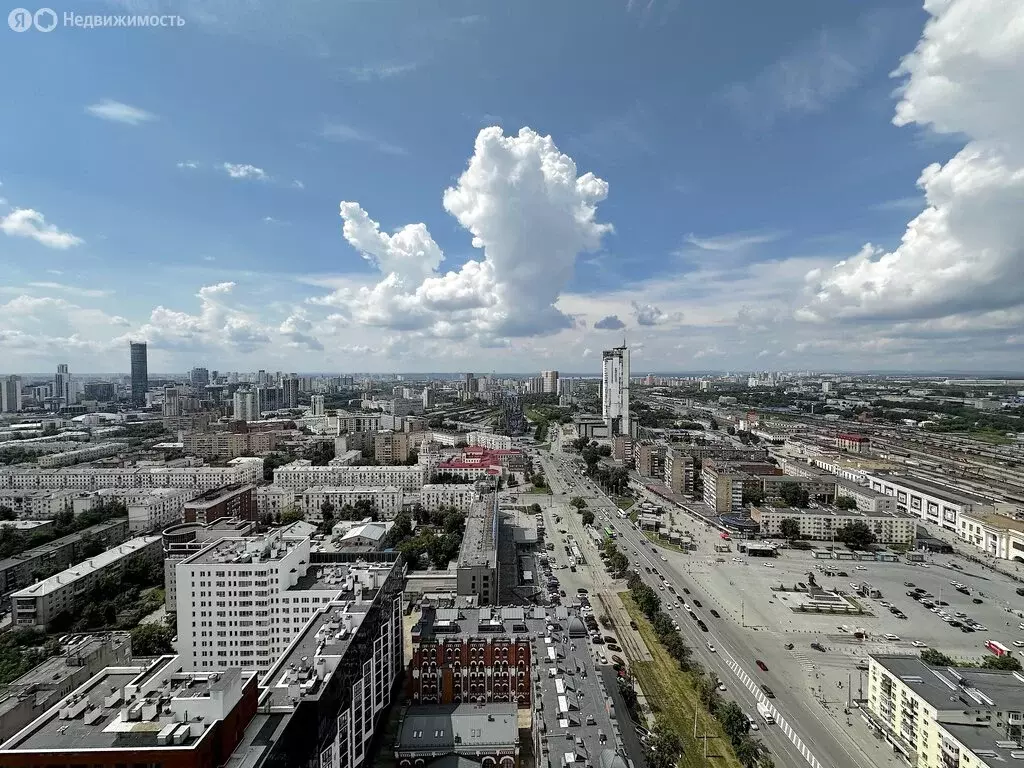 1-комнатная квартира: Екатеринбург, улица Азина, 22/7 (44.2 м) - Фото 1