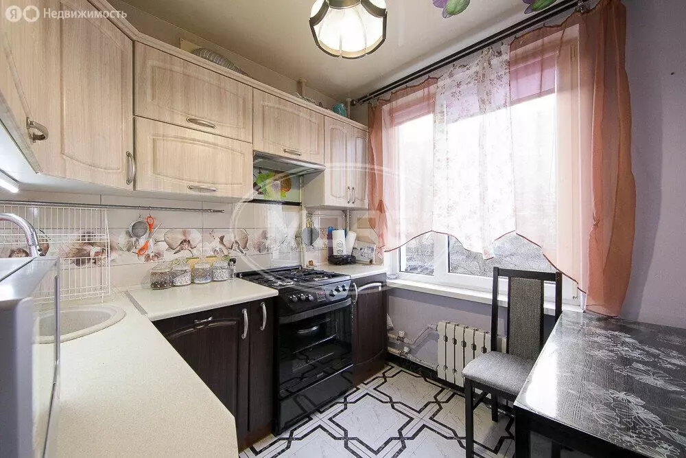 3-комнатная квартира: Калининград, Батальная улица, 86 (62.5 м) - Фото 0