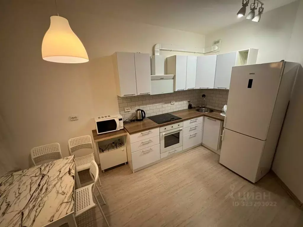 1-к кв. Свердловская область, Екатеринбург ул. Щорса, 60Б (37.3 м) - Фото 1