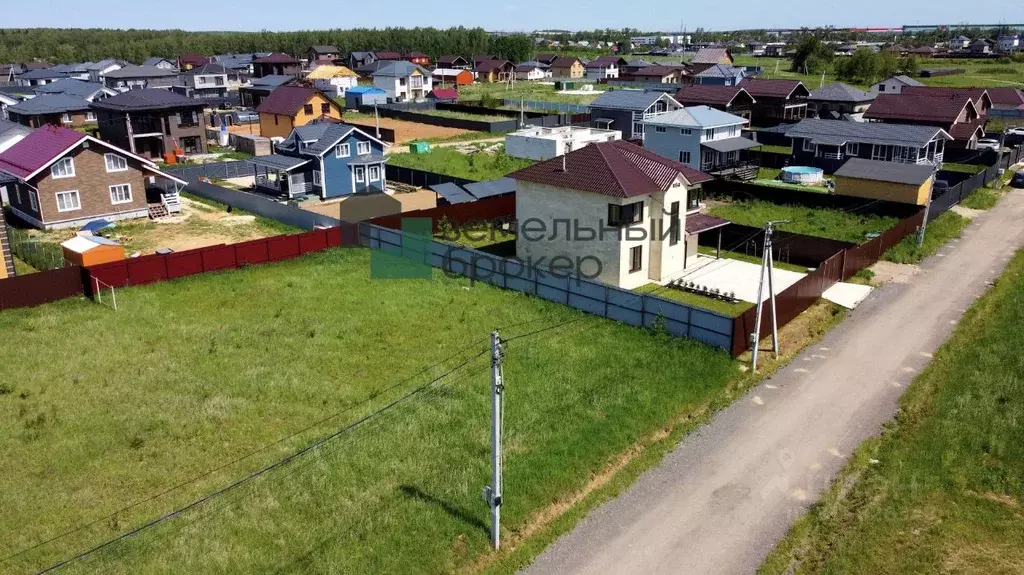Участок в Московская область, Домодедово КП Рэд тер., 327 (11.72 сот.) - Фото 1