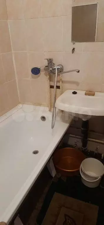 1-к. квартира, 40 м, 1/10 эт. - Фото 1