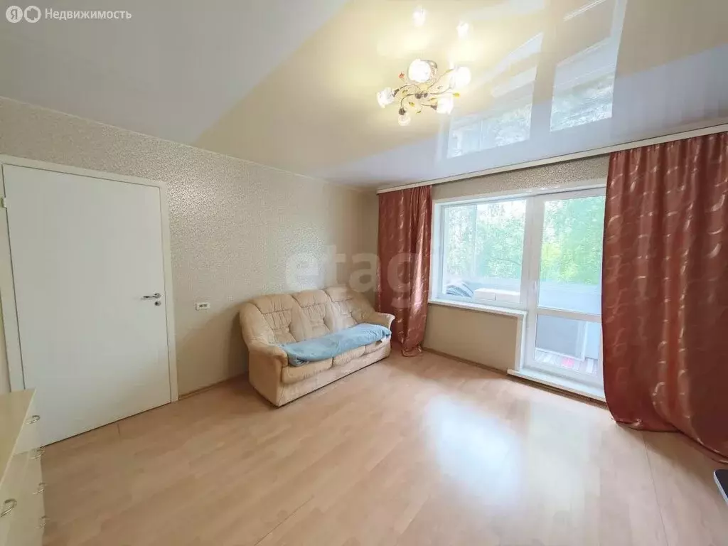 4-комнатная квартира: Кемерово, Октябрьский проспект, 66 (74 м) - Фото 0