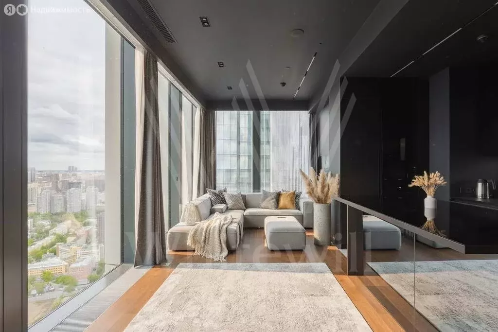 1-комнатная квартира: Москва, 1-й Красногвардейский проезд, 22с2 (75 ... - Фото 2