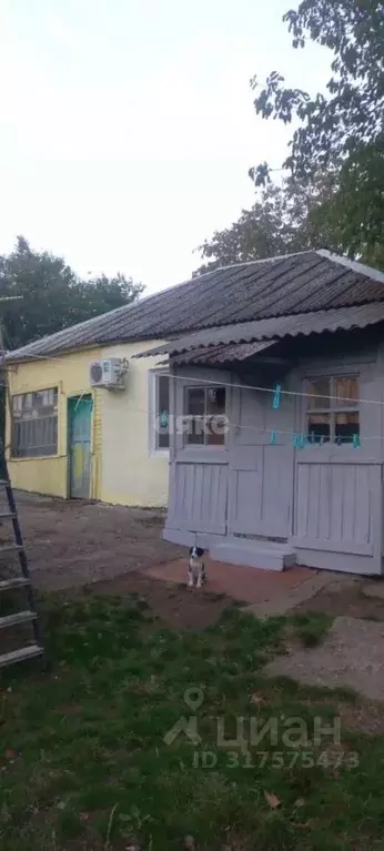 Дом в Краснодарский край, Кореновский район, Дядьковская ст-ца ... - Фото 1