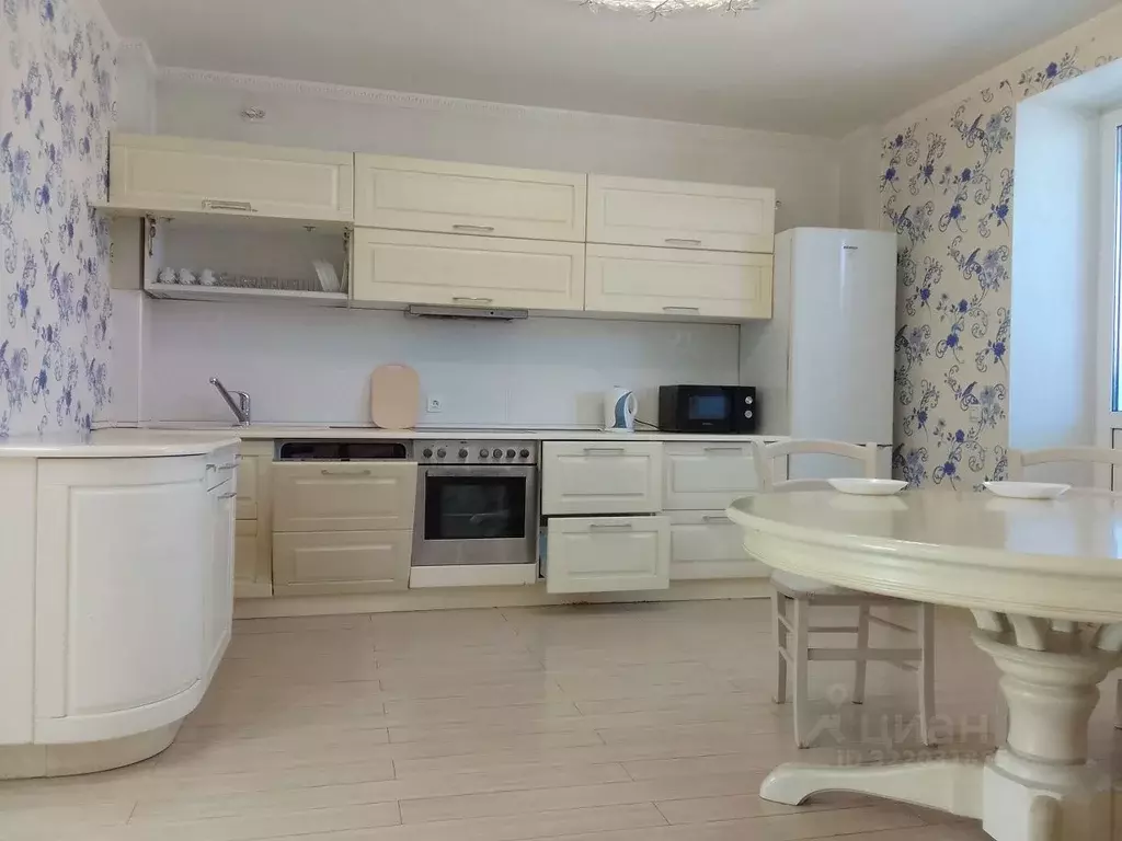 2-к кв. Иркутская область, Иркутск Байкальская ул., 293/2 (70.0 м) - Фото 0