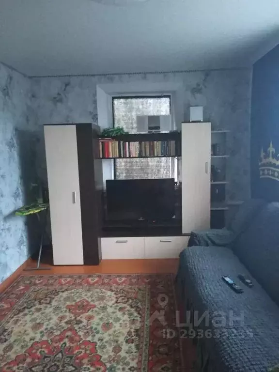 3-к кв. Белгородская область, Валуйки ул. Дзержинского, 24 (50.0 м) - Фото 0