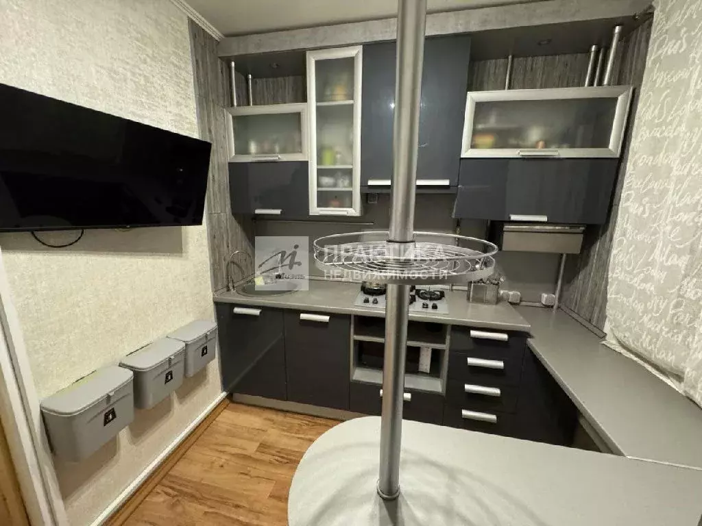 Продается 3-комнатная квартира - Фото 1