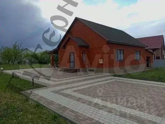 Дом в Белгородская область, Строитель Яковлевский городской округ, ул. ... - Фото 1