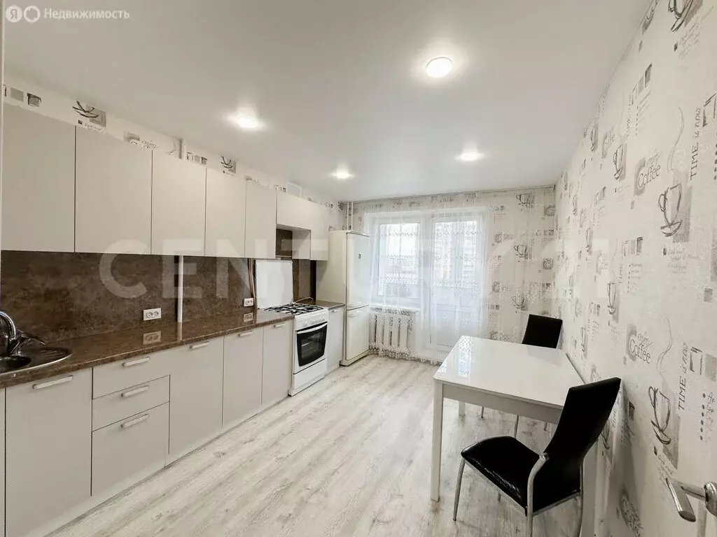 2-комнатная квартира: Чебоксары, улица Пирогова, 4к1 (73 м) - Фото 0