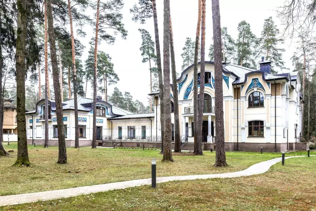 Коттедж в Московская область, Одинцовский городской округ, пос. ... - Фото 1